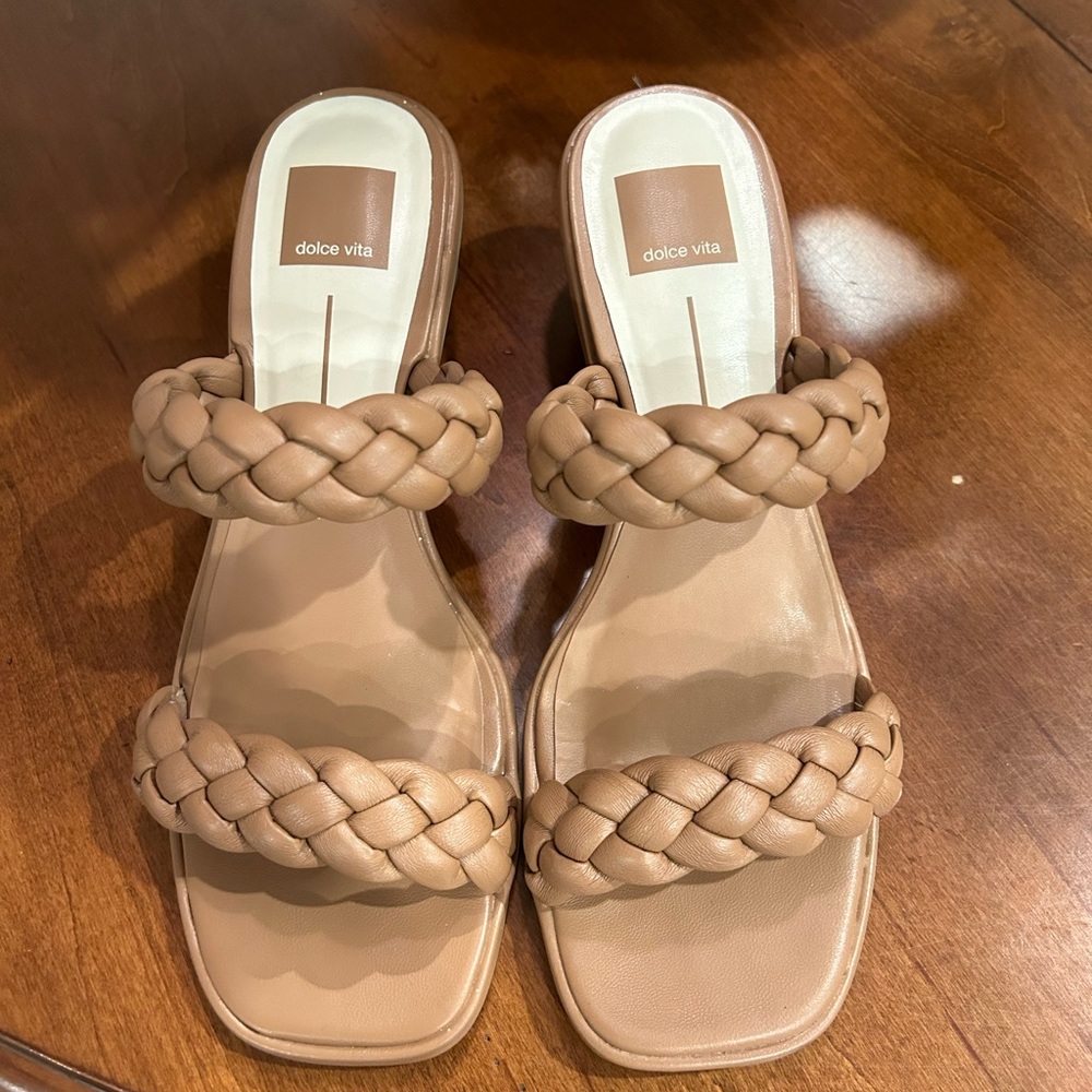 Dolce Vita small heel sandal